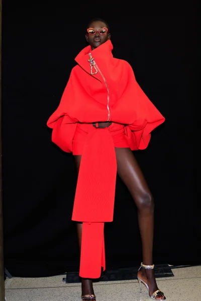 Look 11